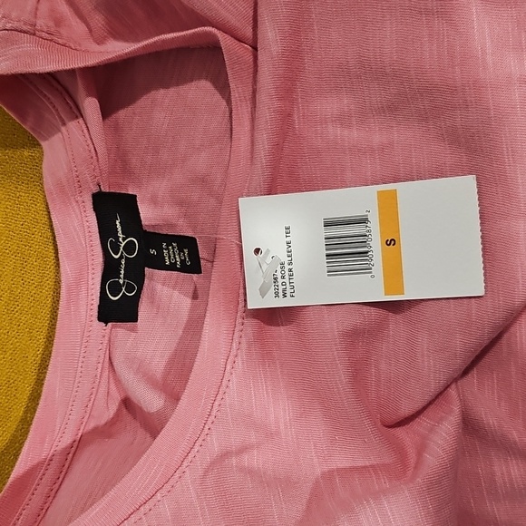 Jessica Simpson Wild Rose Flutter Sleeve Tee - Picture 5 of 7